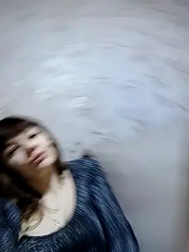 AliceSwan1122 live sex cam