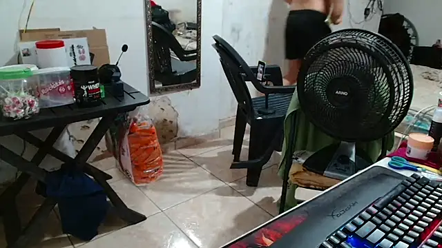 Leonino231 live sex cam