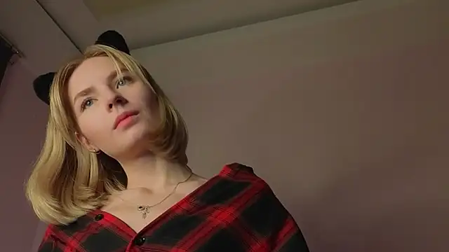 BaileyBernos's cam snapshot