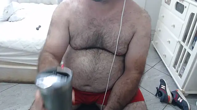 MysterBearMG live sex cam