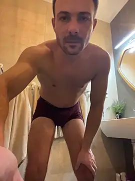 Adventurehotman live sex cam