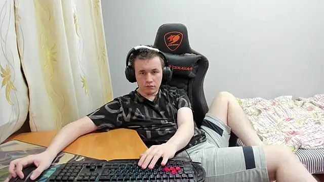 iliaskrislove live sex cam