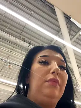 Tisha_Busty live sex cam