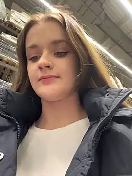 KittyQueeny live sex cam