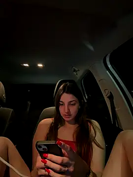 DoriDeluxe66 live sex cam