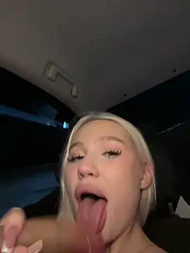 Kiss_Aurora's cam snapshot