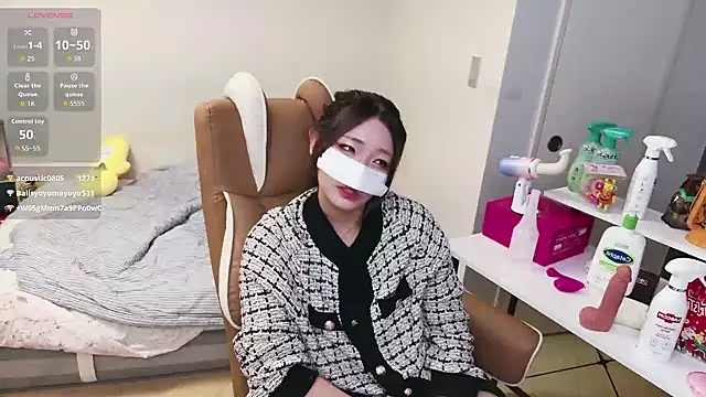 Milk_Sola live sex cam