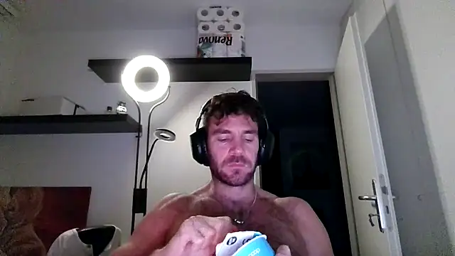 alpha-hunk's cam snapshot