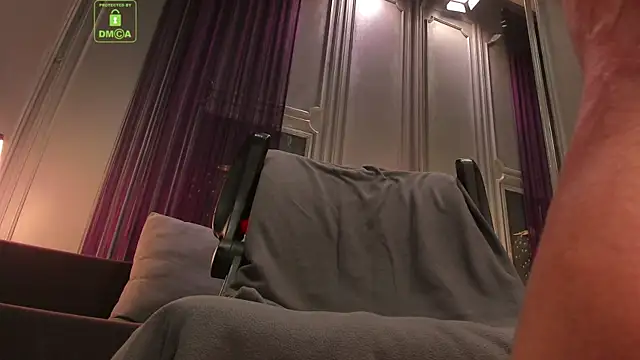 OliverSport's cam snapshot