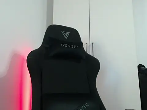 MateoHunk's cam snapshot