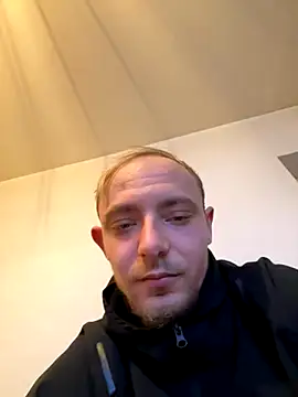 Crevette311's cam snapshot