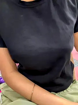 lovely_shakira's cam snapshot