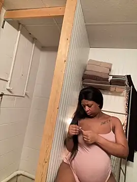 KLoveeee's cam snapshot