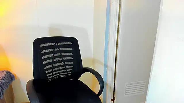 FuckDollNicky live sex cam