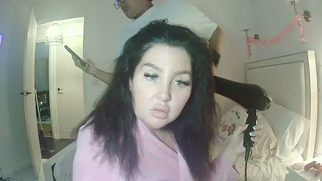 vanilla_chocolate23's cam snapshot