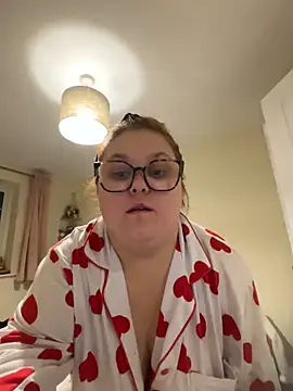 BrattyPrincess-x's cam snapshot