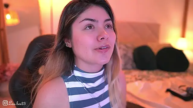 Lau_Bee live sex cam