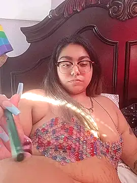 Lovelyrainn's cam snapshot