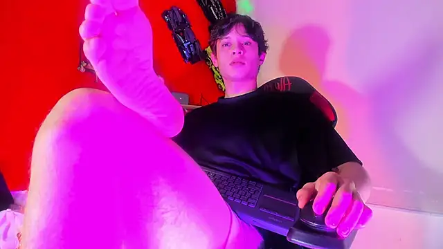 LilOwen_'s cam snapshot