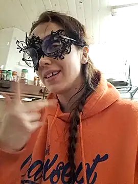 PearMaki live sex cam