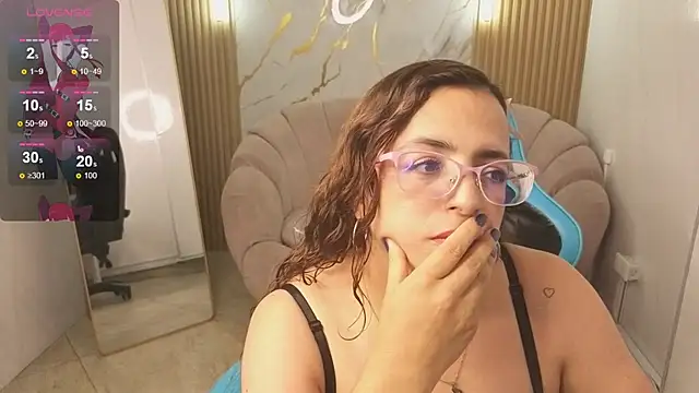 _Evoni_b's cam snapshot