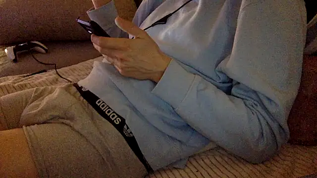 Breezydicksn live sex cam