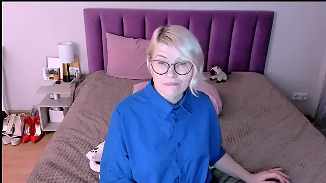 sabrinamacmarren's cam snapshot