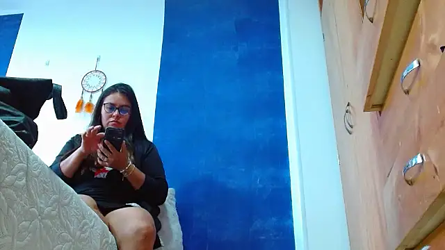 Ixchel_Anaid live sex cam