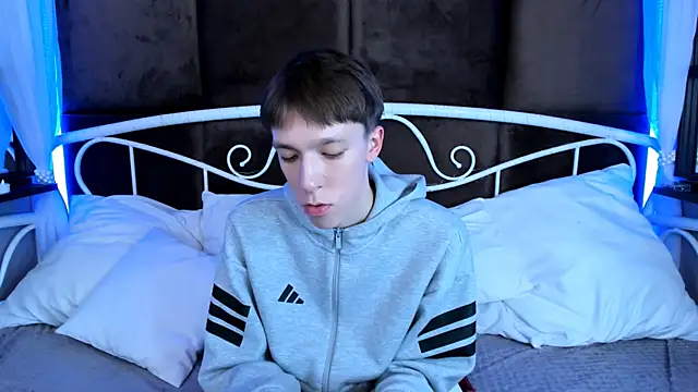 MarkBranston live sex cam