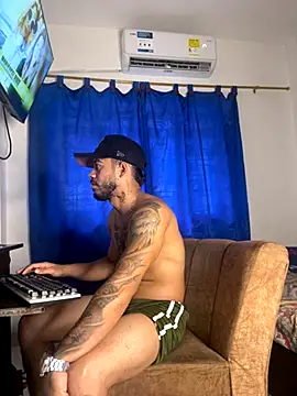 Kylian_Alessandro live sex cam
