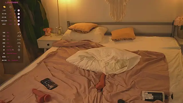 Devilsss_toy live sex cam