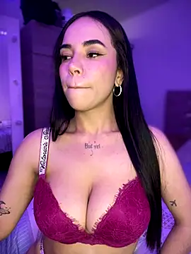 Naatalia live sex cam