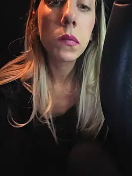 PetiteSecrets live sex cam