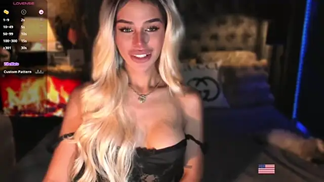 ZyraGoddes live sex cam