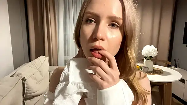 Alice_meow15's cam snapshot