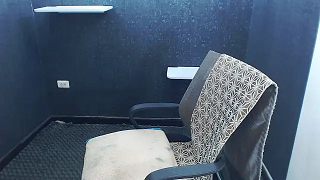 Kerverr_ live sex cam