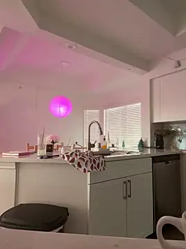 SerenaCloud live sex cam