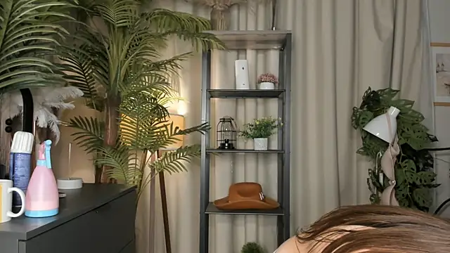 ThelmaJusto live sex cam