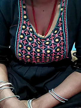 Nisha_Hindi live sex cam