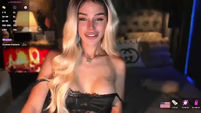 ZyraGoddes live sex cam