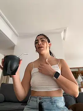 alessandra-a live sex cam