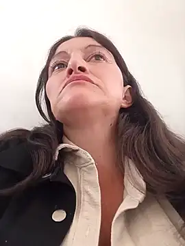 Salome-moon's cam snapshot