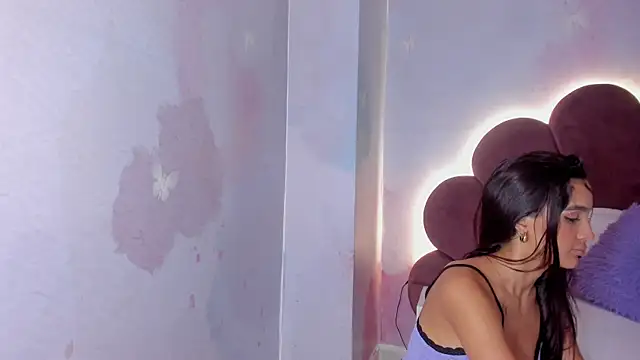 Carohorny4u live sex cam