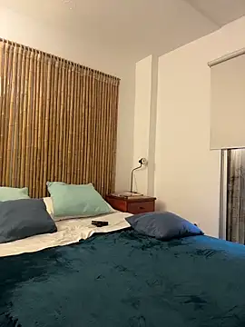 sukhakunis1 live sex cam