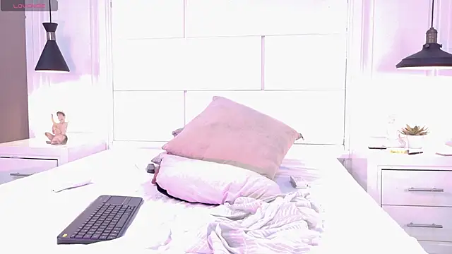 VelvetNovaa's cam snapshot