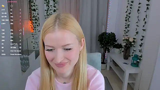 Laly_Peach's cam snapshot