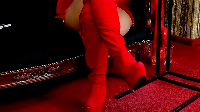 MistressEly's cam snapshot