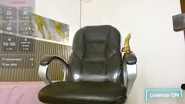 Dyla_n18 live sex cam