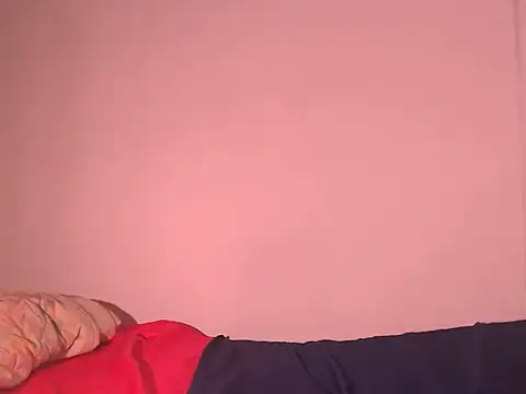 Sweeteboneycherry's cam snapshot