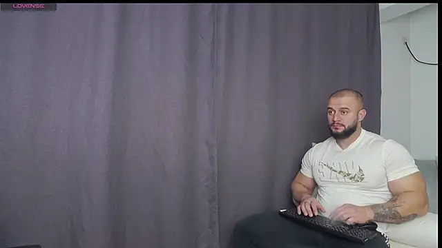 RickyMiami1 live sex cam